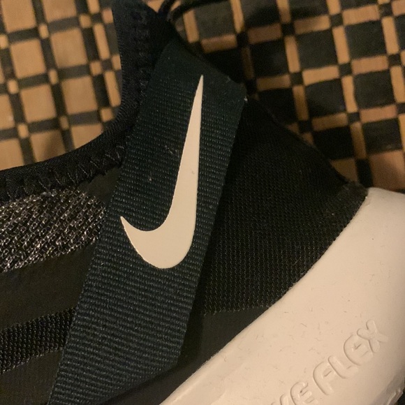 Nike Flex TR 9 Women's Training Shoe - Picture 10 of 13